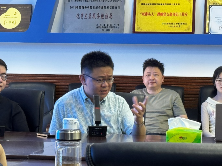 洞庭城市讲坛：西南交通大学杨林川教授、喻冰洁博士后莅临我院开展学术讲座